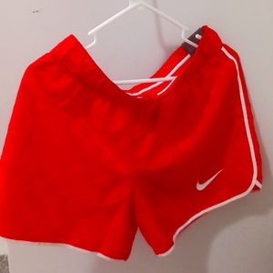 Nike shorts size M